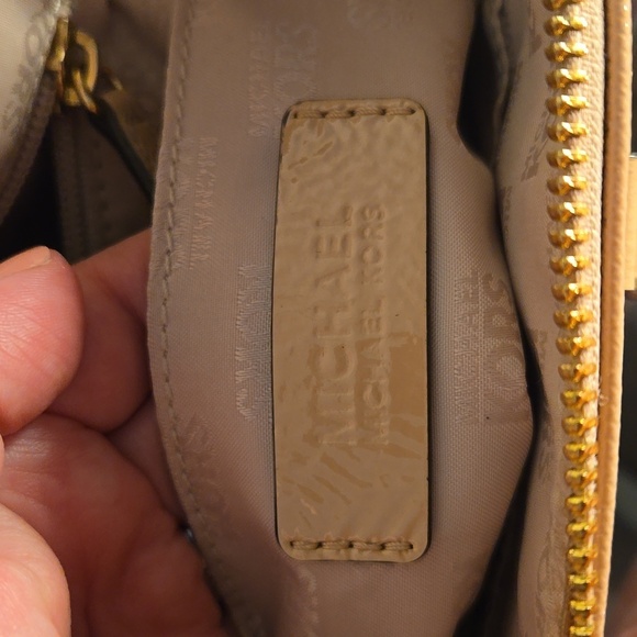 Michael Kors Oyster Cindy Domed Zip MK Embossed Satchel Bag - Picture 6 of 7